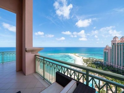 Condominium &middot; For sale &middot; 3 bedrooms